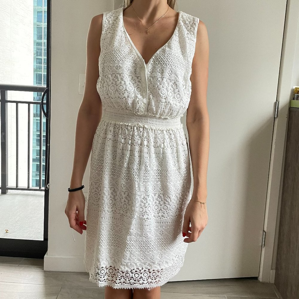 White lace dress
